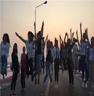 �׾���ѧ����̩���׾���ѧ ����÷��